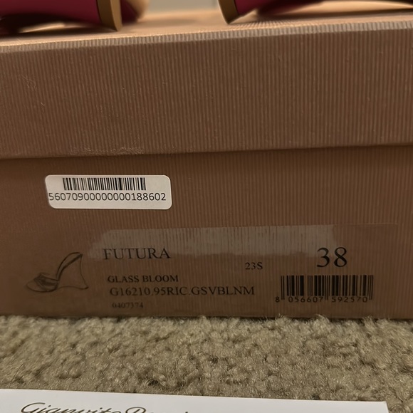 Gianvito Rossi Futura Mule Bloom | fedeluxury | REVERSIBLE Gianvito Rossi Futura Glass Bloom Sandals Size 38